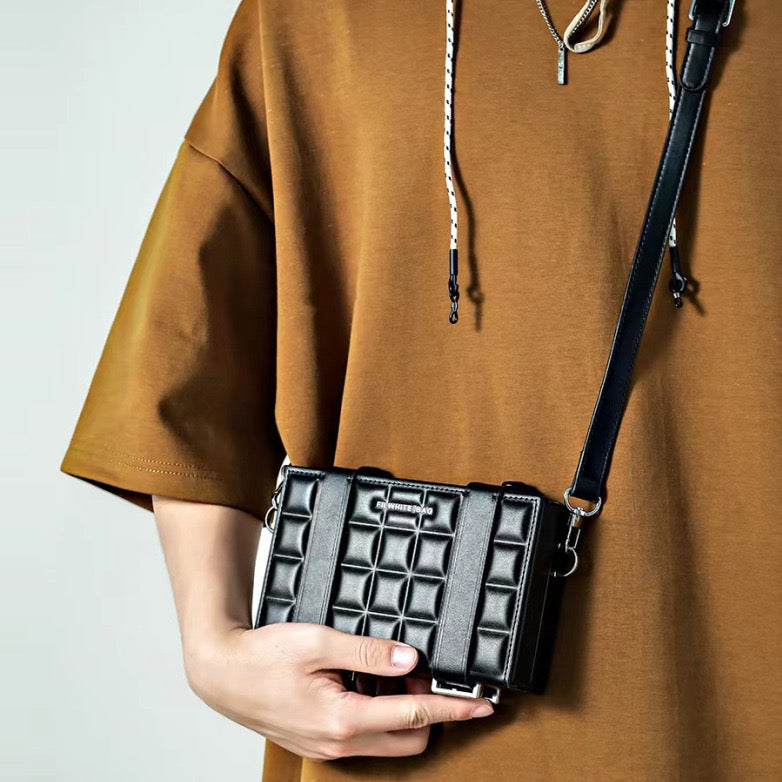 Hae Cross Body Bag